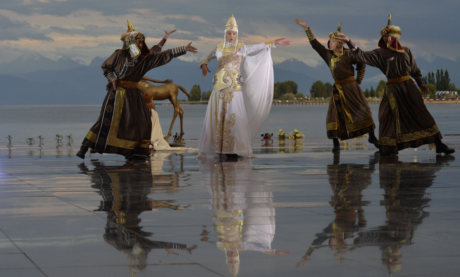 APTOPIX Kyrgyzstan Fashion Show